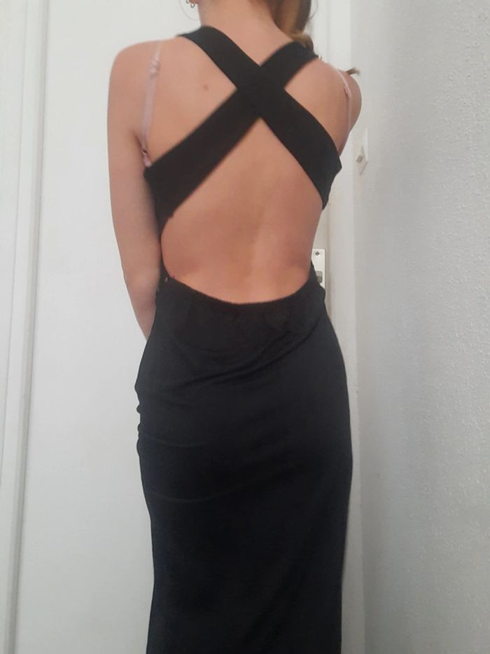 Magnifique robe longue à strass - photo numéro 2