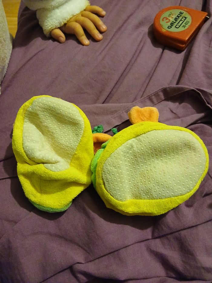 Chausson taille 18 - photo numéro 2