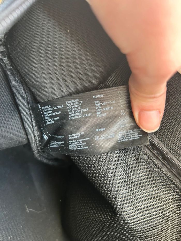 Sac Lacoste noire - photo numéro 16