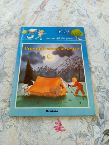 Livre une nuit sous la tente hemma