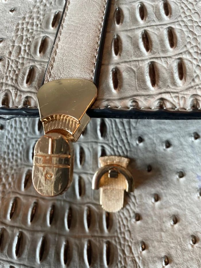 Superbe sac à main état neuf - photo numéro 4