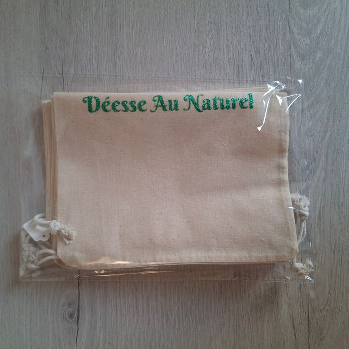 Lots de 3 pochons en coton 20x30 cm crème avec inscriptions vertes pailletées - Déesse au Naturel - photo numéro 3