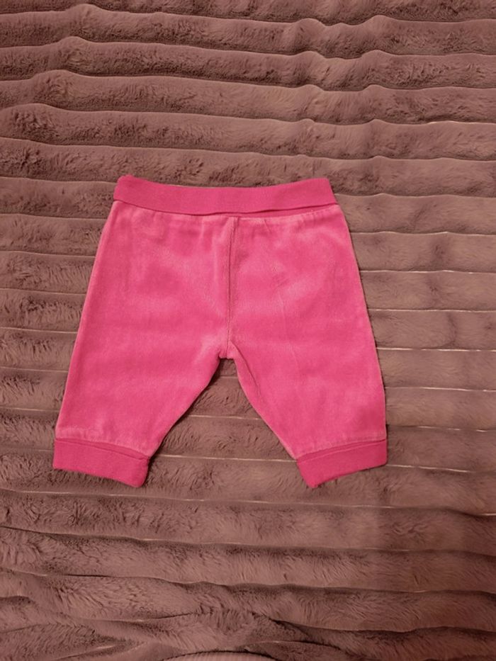 1Euro _ Jogging en velours ras T. 62cm 💮80% Coton 20% Polyester