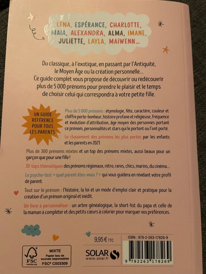 Livre des prénoms filles 2022 - photo numéro 2