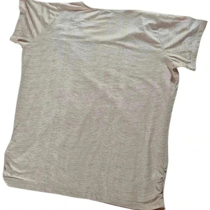 T shirt beige ms mode 🌹44 🌹votre prix sera peut-être le miens 😉 - photo numéro 2