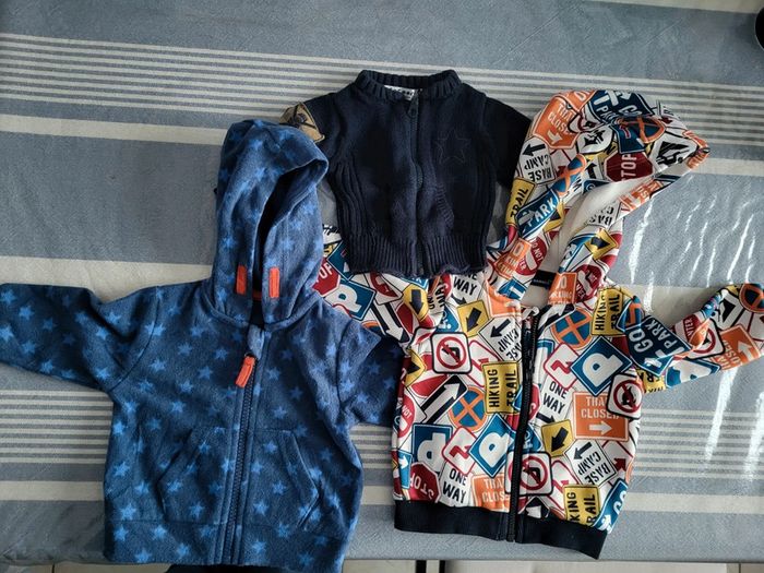 Lot de 3 gilets Naissance