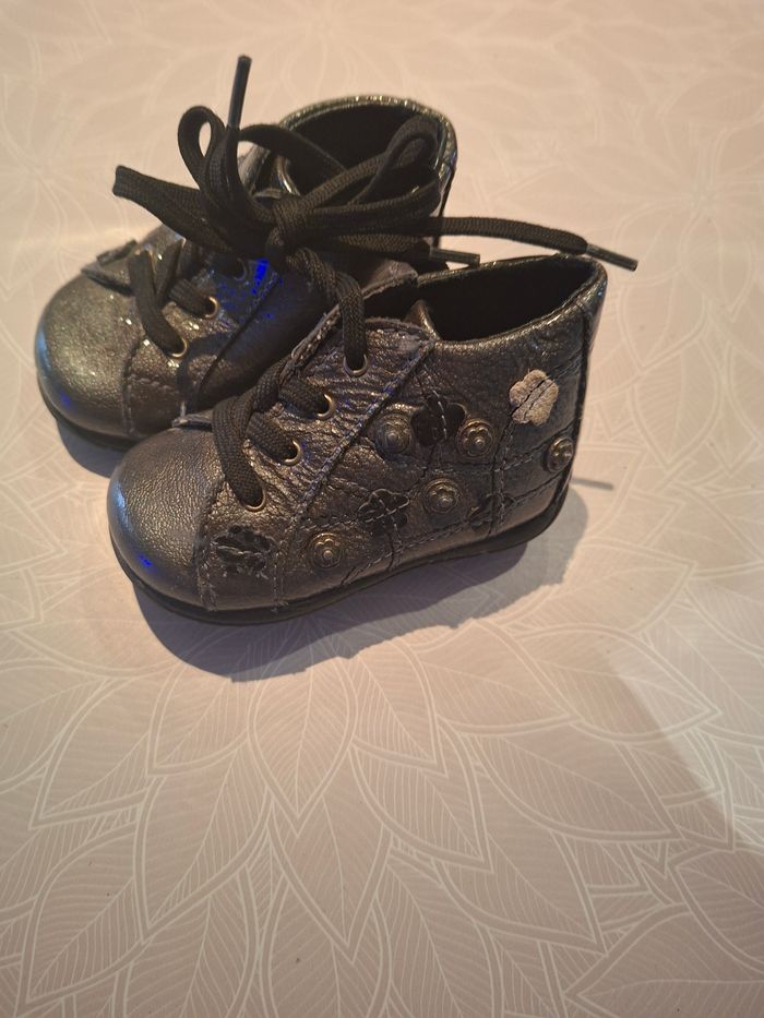 Chaussure - photo numéro 2