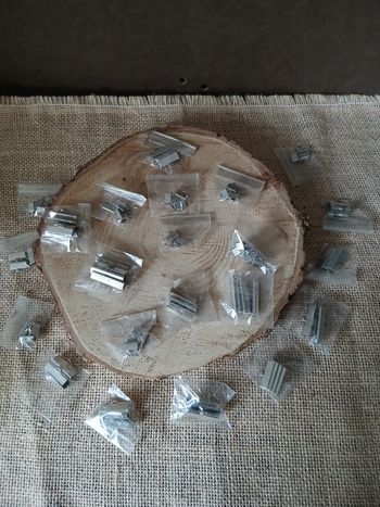 Lot de 88 griffes pinces attaches ruban accessoires pour bijoux