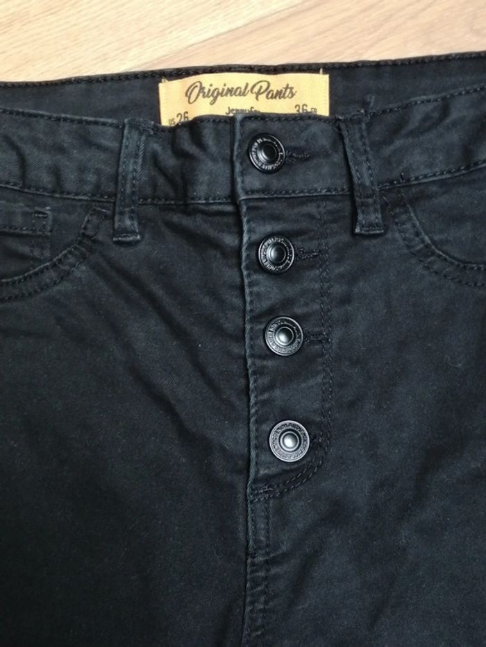 Jean noir à boutons Taille haute Jennifer - photo numéro 2