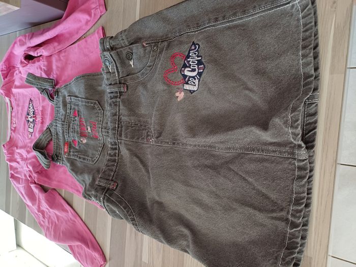jupe salopette et tee shirt manches longues Taille 10 ans - photo numéro 2