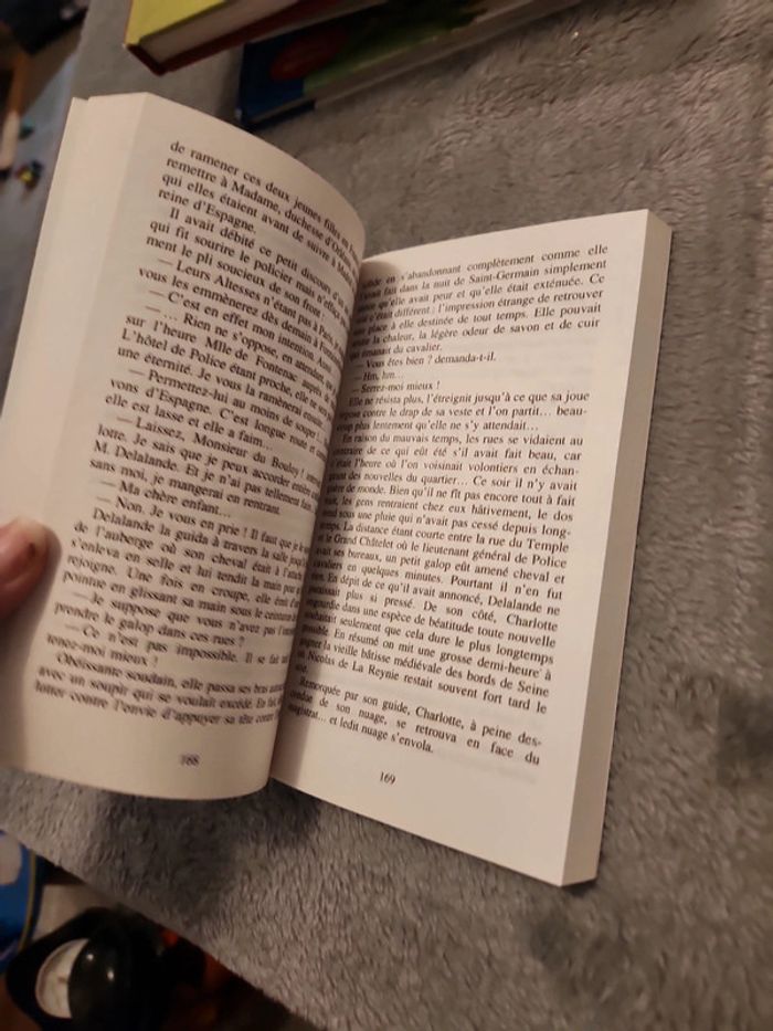 Livre : Le temps des poisons - photo numéro 4