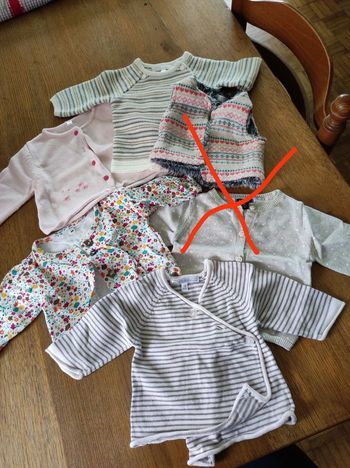 Gilets bébé fille 1 mois