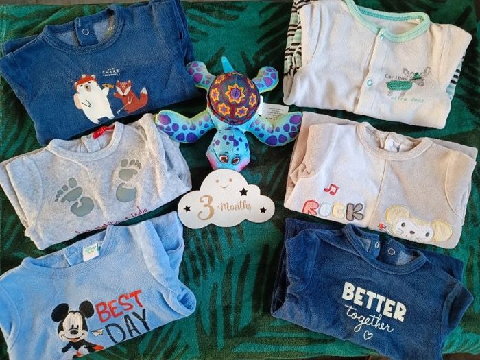 Lot pyjama taille 3 mois