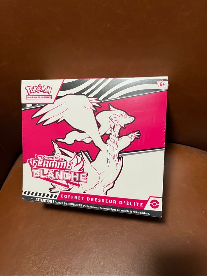 Pokémon - ETB Flamme Blanche EV 10.5