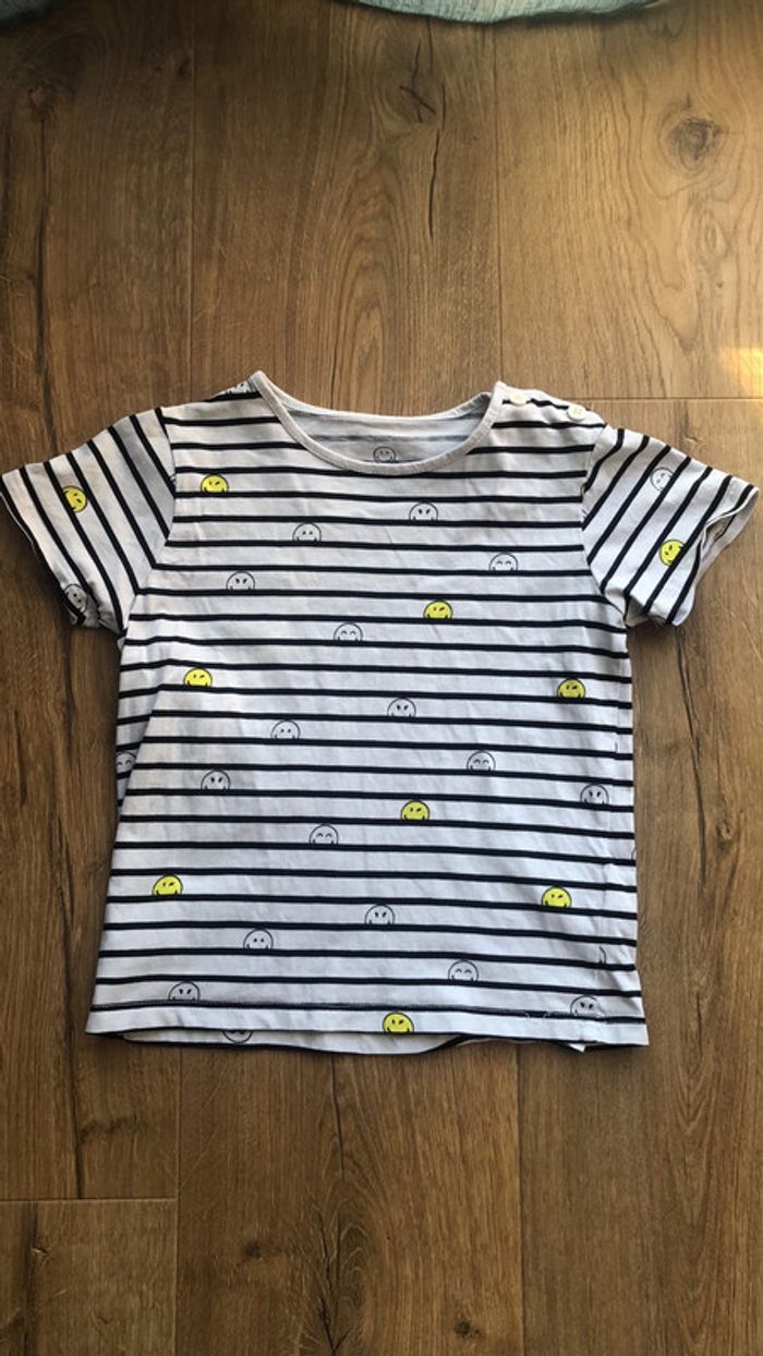 T shirt smiley 4 ans