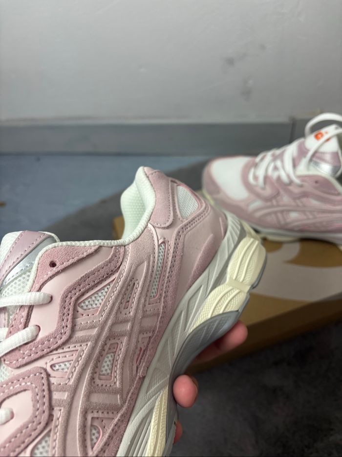 Asics gel nyc rose neuve taille 42 - photo numéro 4