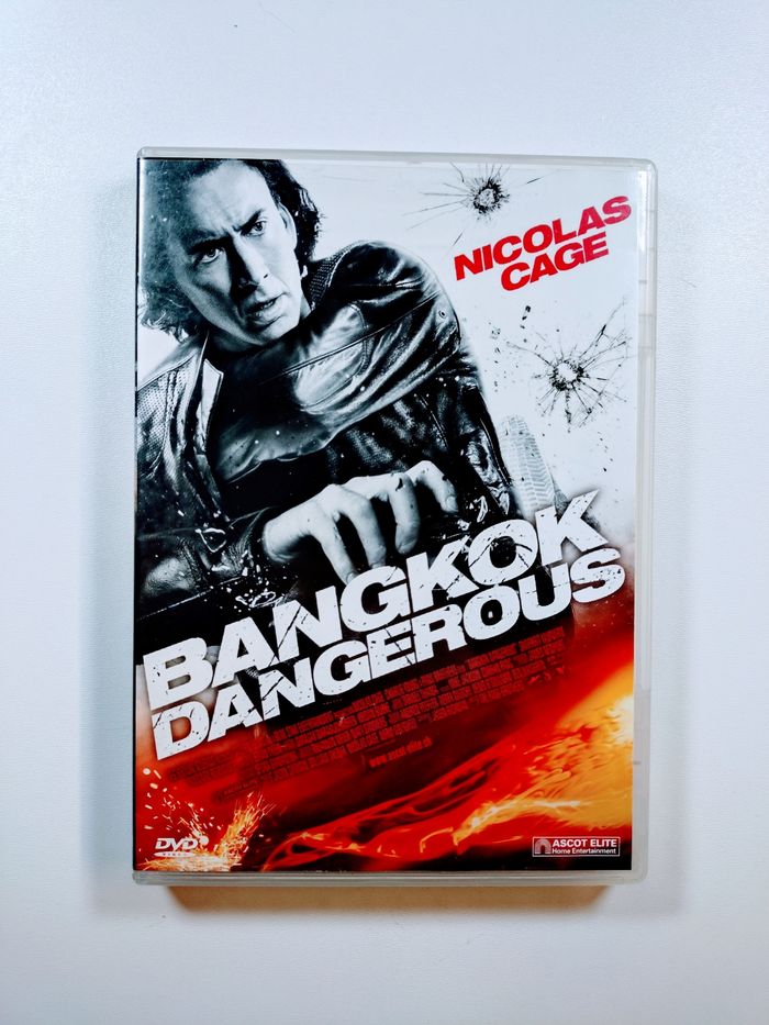 📀 Bangkok Dangerous – Thriller d’action intense avec Nicolas Cage 🌃🔫 - photo numéro 1