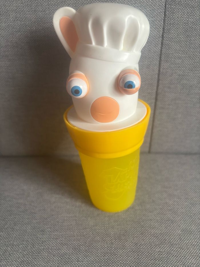 Gobelet presse agrumes lapins cretins