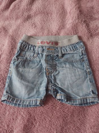 Short levi's