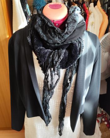 Petite veste style spencer polyester noire 44