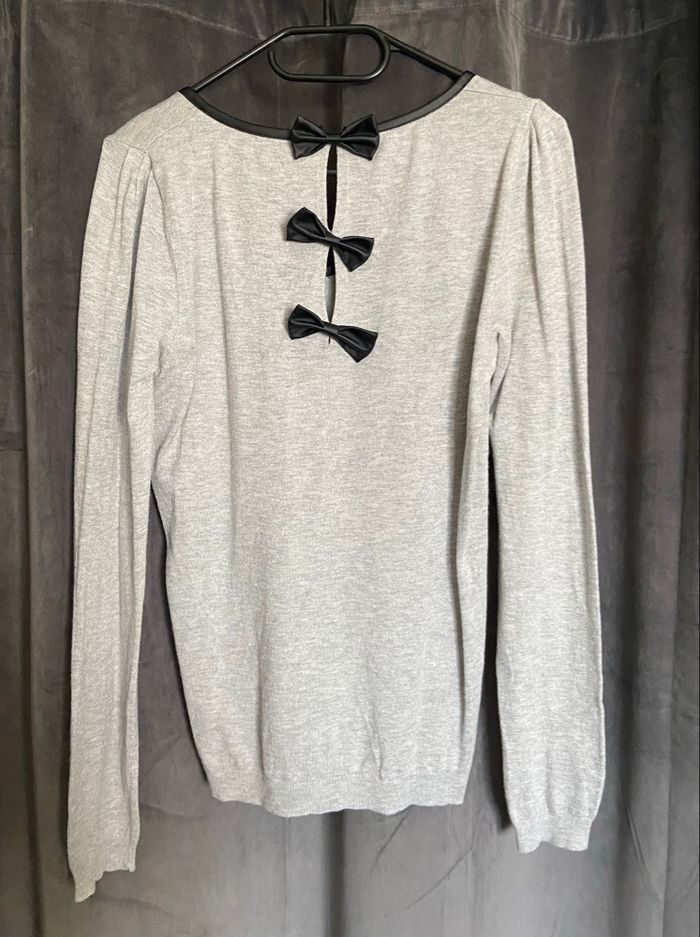 Pull fin avec noeuds à l’arrière - photo numéro 4