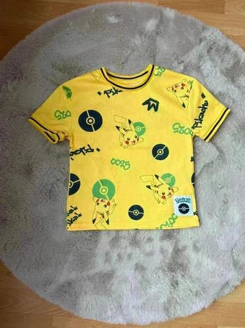 T-shirt Pokémon Pikachu et Pokéball - Taille 4-5 ans - Neuf sans étiquette - Envoi soigné et rapide
