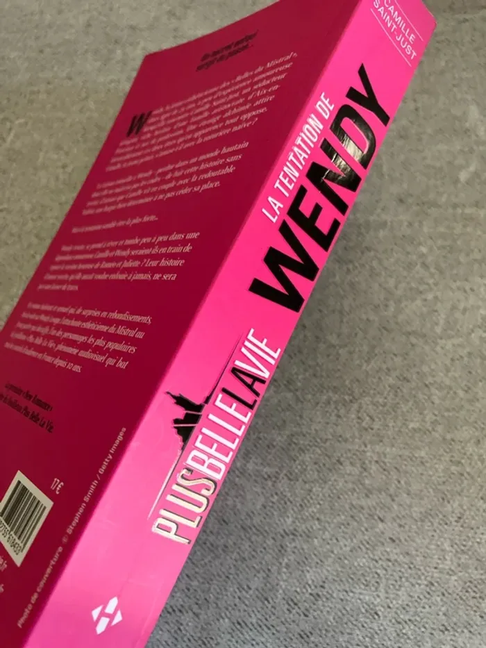 La tentation de Wendy de Camille Saint-Just. Plus belle la vie - photo numéro 4
