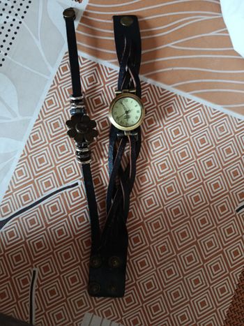 Montre femme bracelet en cuir