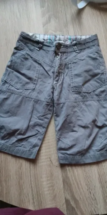 Short 2 ans