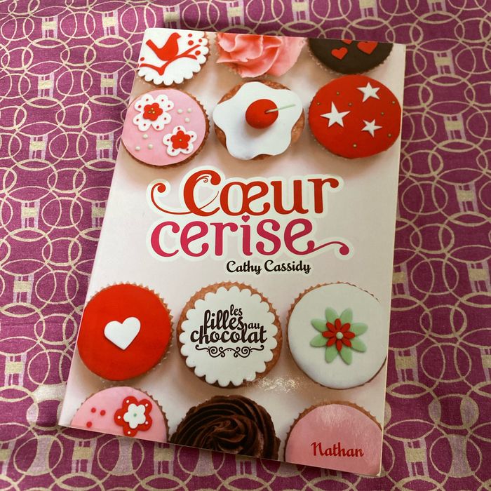 Livre Coeur cerise tome 1 les filles au chocolat - photo numéro 2