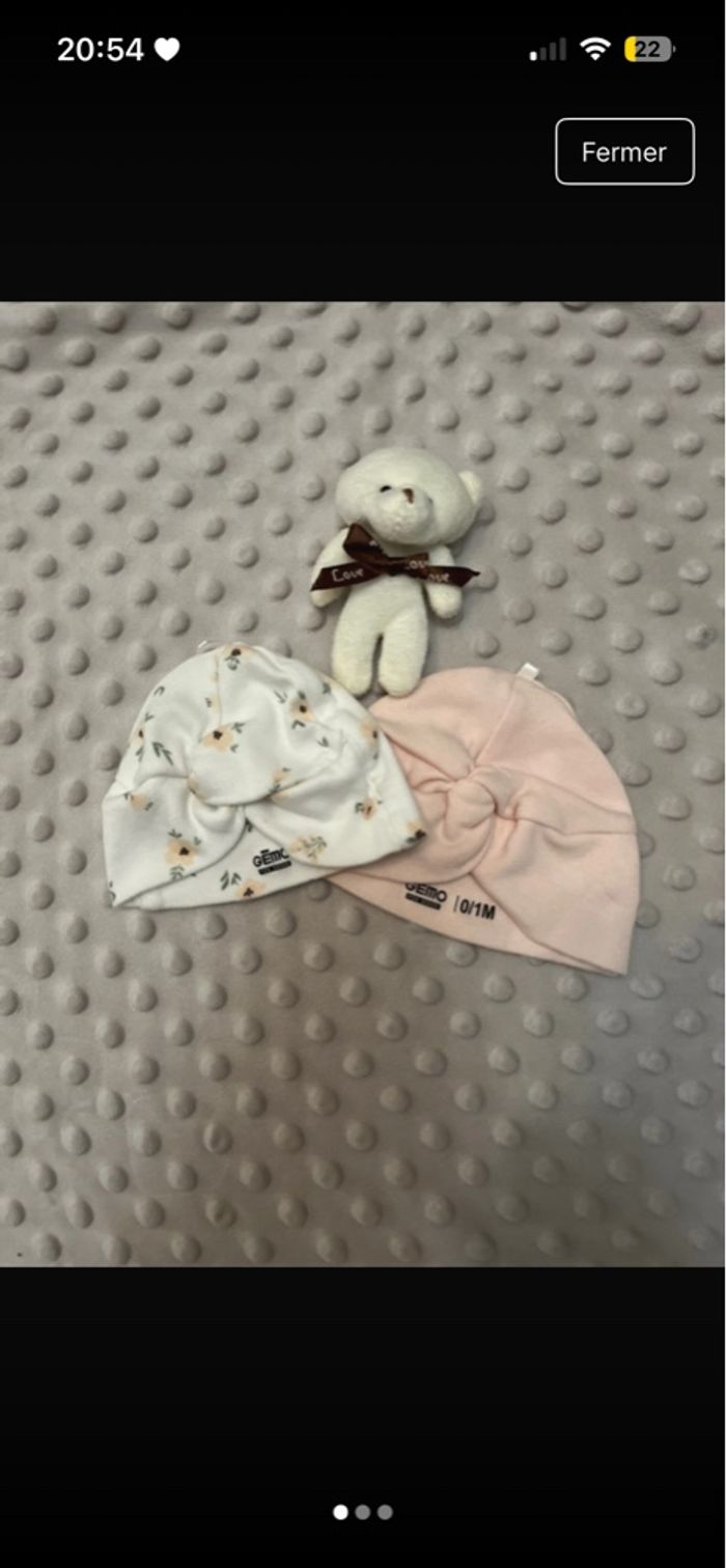 2 bonnets 0/1mois