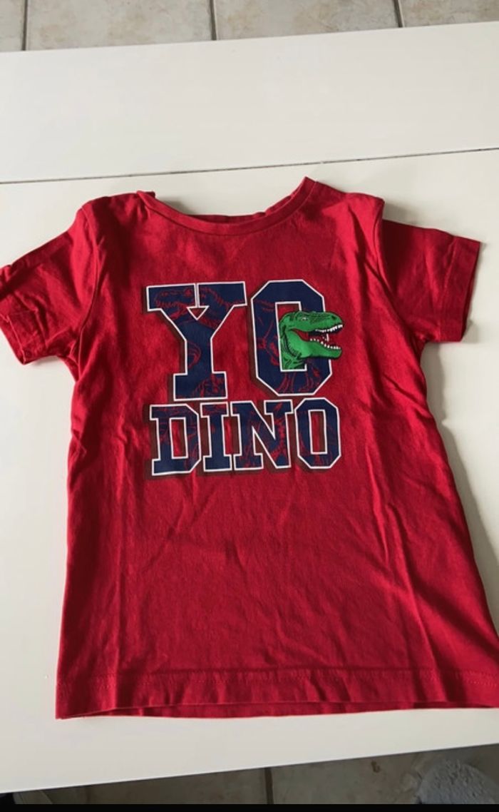 TEE shirt dino 4 ans GEMO
