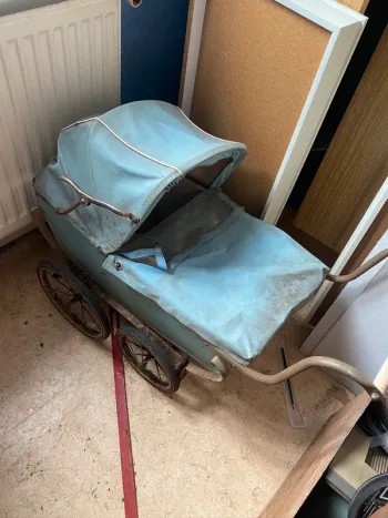 Landau poussette berceau poupée jouet enfant années 60 bleu