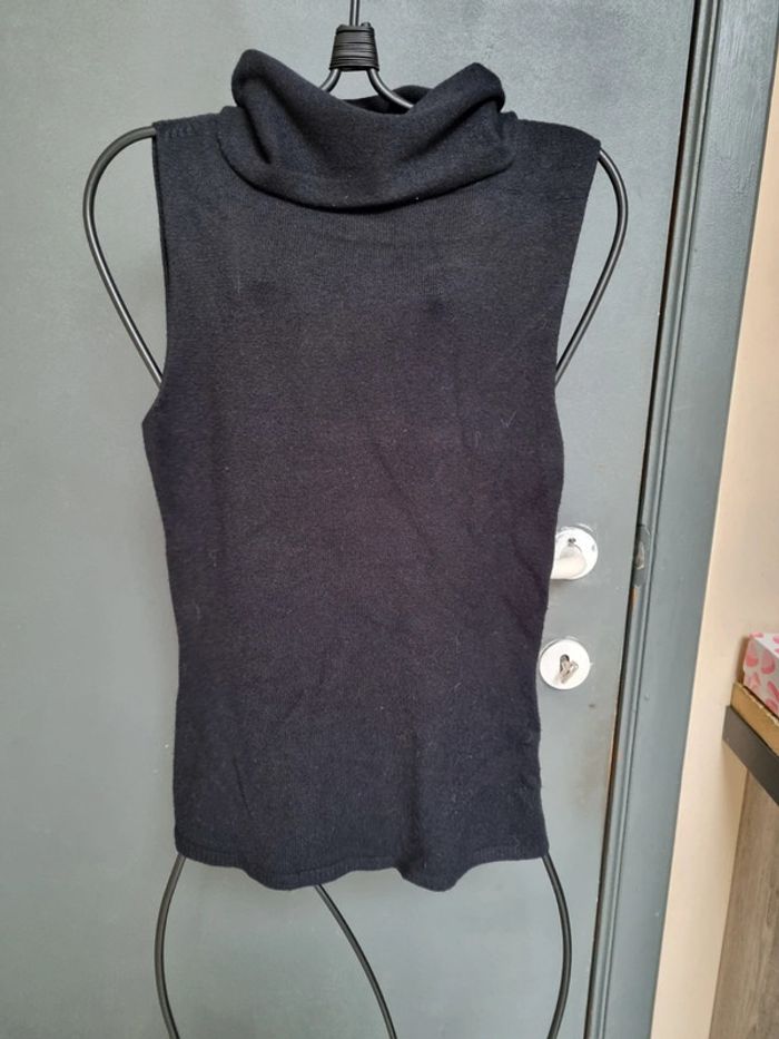 Pull fin col roule sans manche