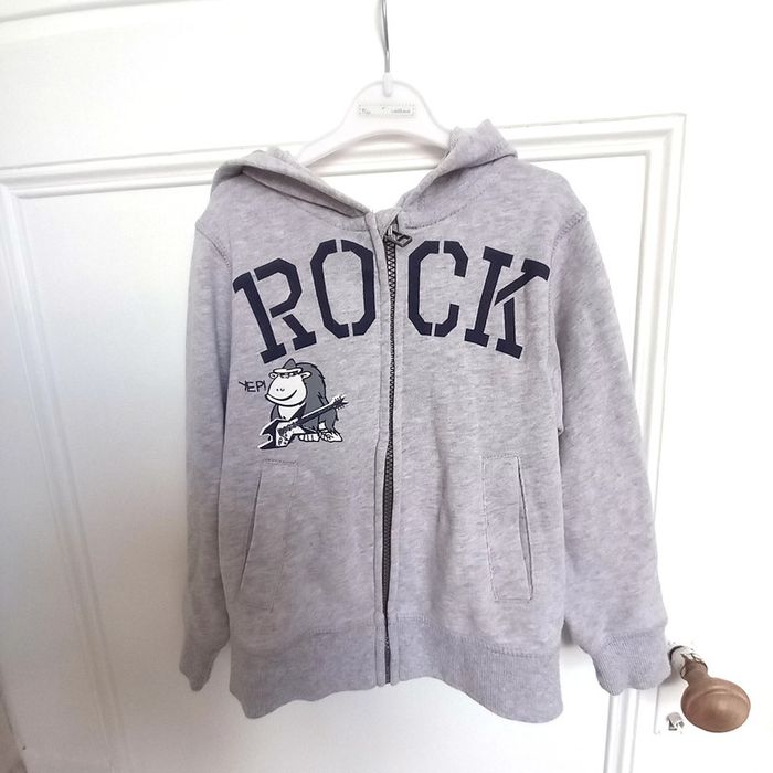 Lot 5 vestes 5 ans - photo numéro 2