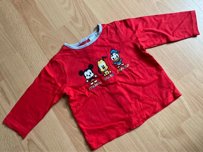 Beau T-shirt rouge Disney Mickey T. 9 mois/71 cm mixte neuf