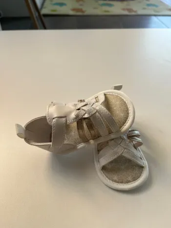 Sandales obaibi 6/12mois