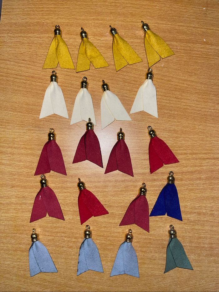 Lot de pompons loisirs créatifs