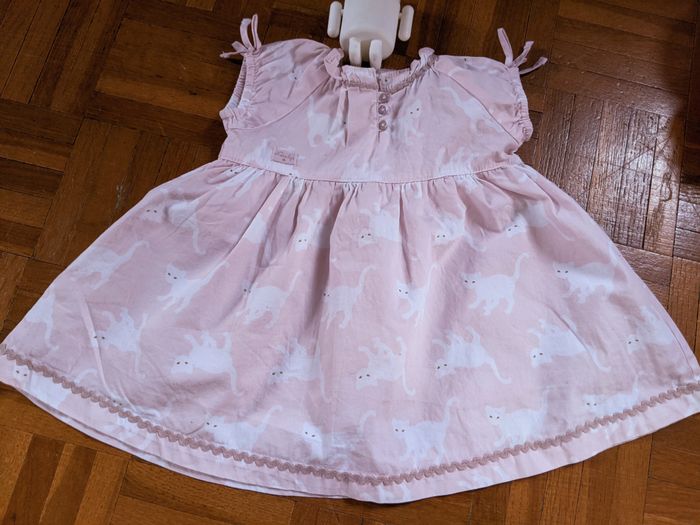 Jolie robe Natalys neuve rose imprimé chats blancs