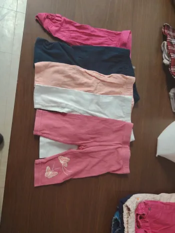 Lot 5 leggings 6 mois