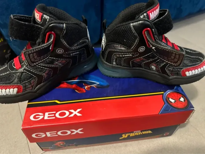 Baskets geox lumière 27 - photo numéro 4
