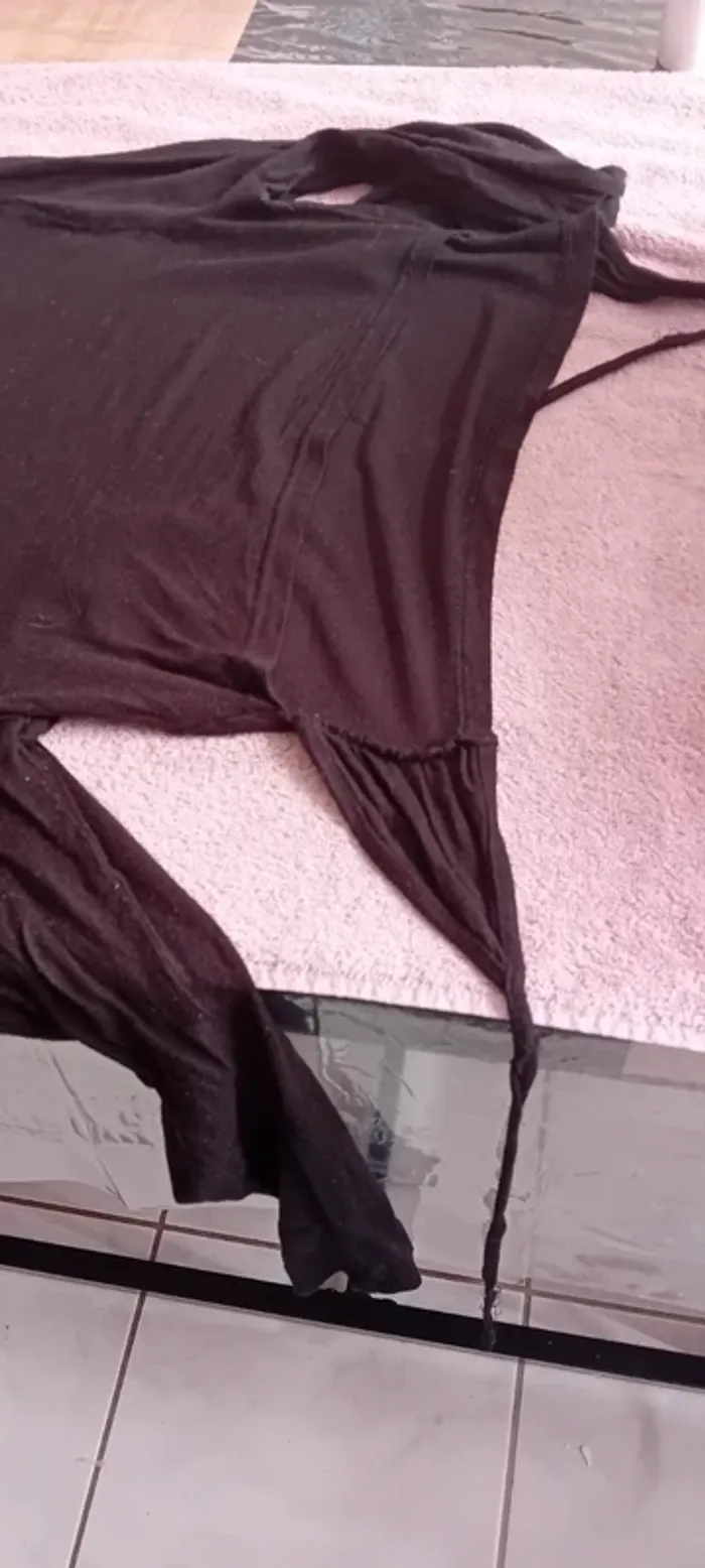 Joli Tee-shirt manches longues shein taille L en très bon état - photo numéro 3