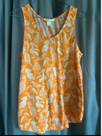 Débardeur  H&M,  en parfait  état  taille  S