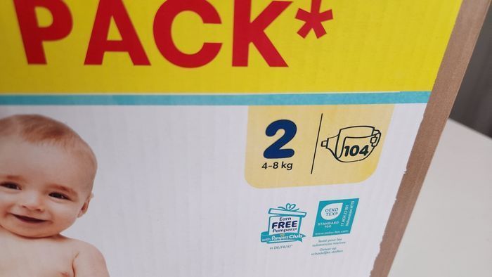 1 carton de 104 couches Pampers taille 2 (4-8kg) - photo numéro 2