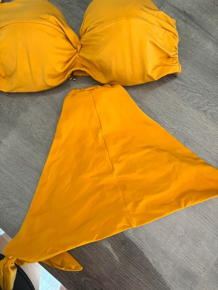 Maillot de bain couleur moutarde t42 - photo numéro 3