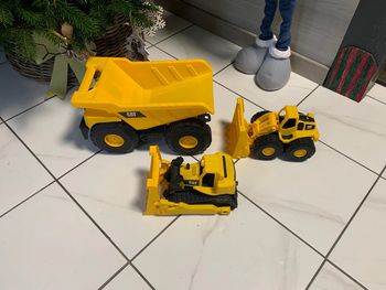 Lot véhicules chantier caterpillar
