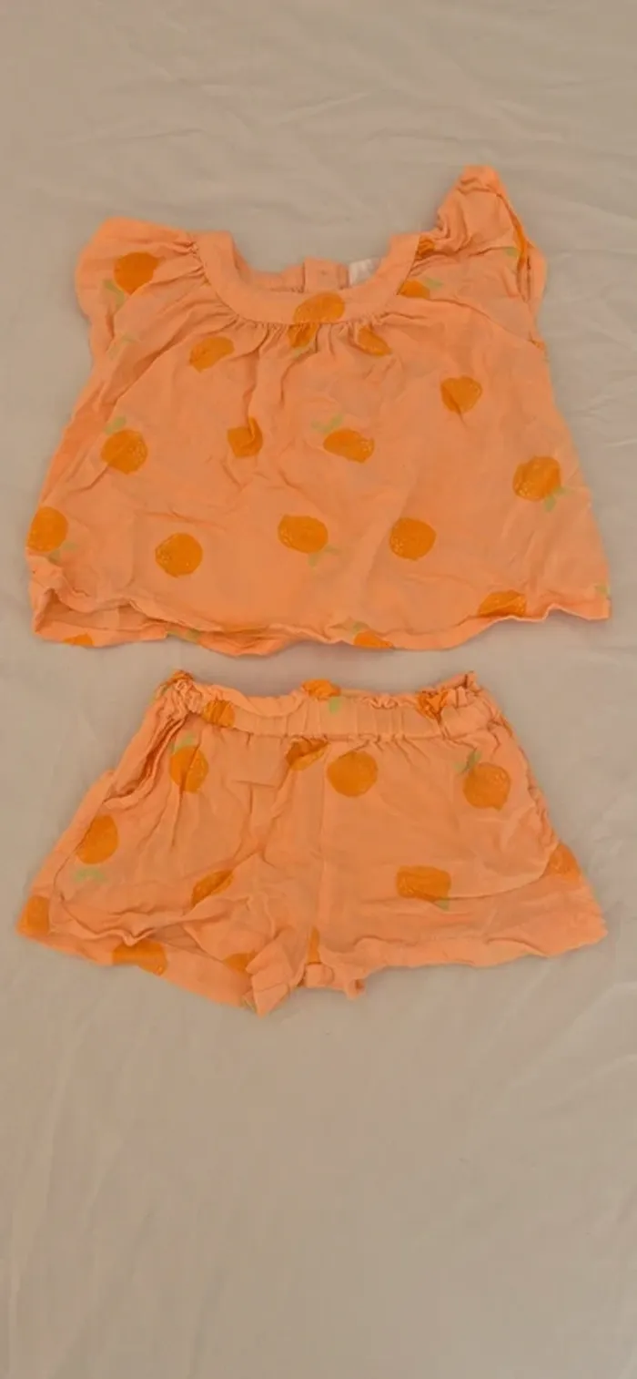 Ensembles et Combishorts Primark 0-3 mois - photo numéro 3
