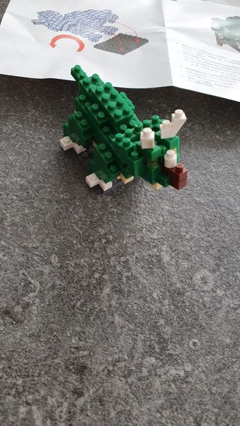 Dinosaure à construire