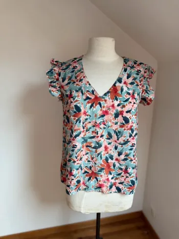 Superbe blouse fluide fleurie neuve in april 1986 S M 36 38
