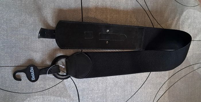 Lot ceintures NEUVES pour femme taille 85 et 95 - photo numéro 7